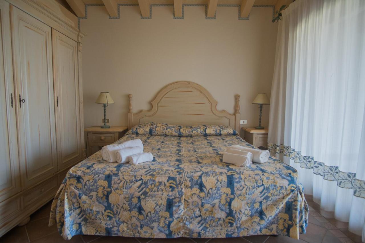 Aparthotel Il Giardino degli Oleandri Liscia di Vacca Esterno foto
