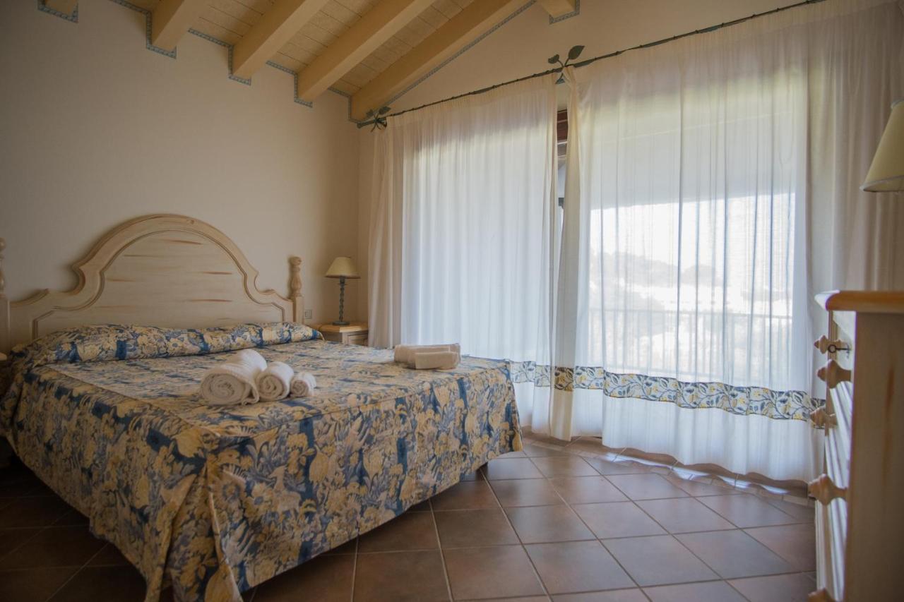 Aparthotel Il Giardino degli Oleandri Liscia di Vacca Esterno foto