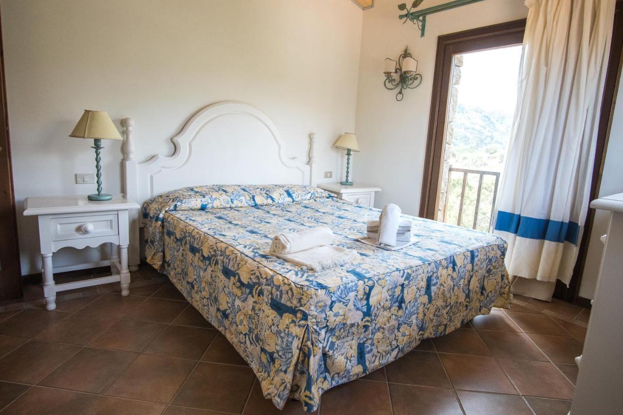 Aparthotel Il Giardino degli Oleandri Liscia di Vacca Esterno foto