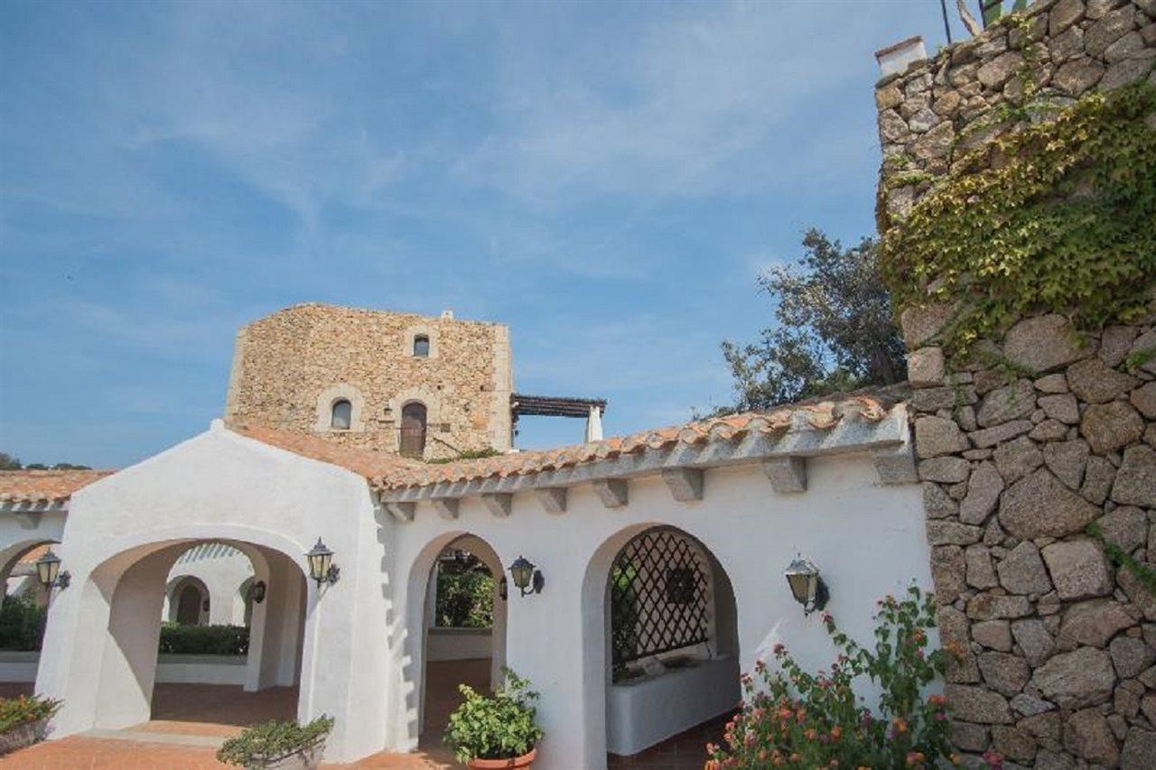 Aparthotel Il Giardino degli Oleandri Liscia di Vacca Esterno foto